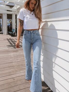 Zara Light Blue High-Waist Flared Jeans - Women